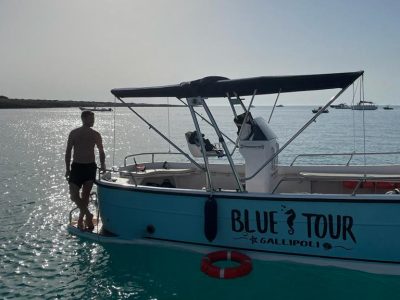 Blue Tour Gallipoli, agenzia di noleggio barche per escursioni